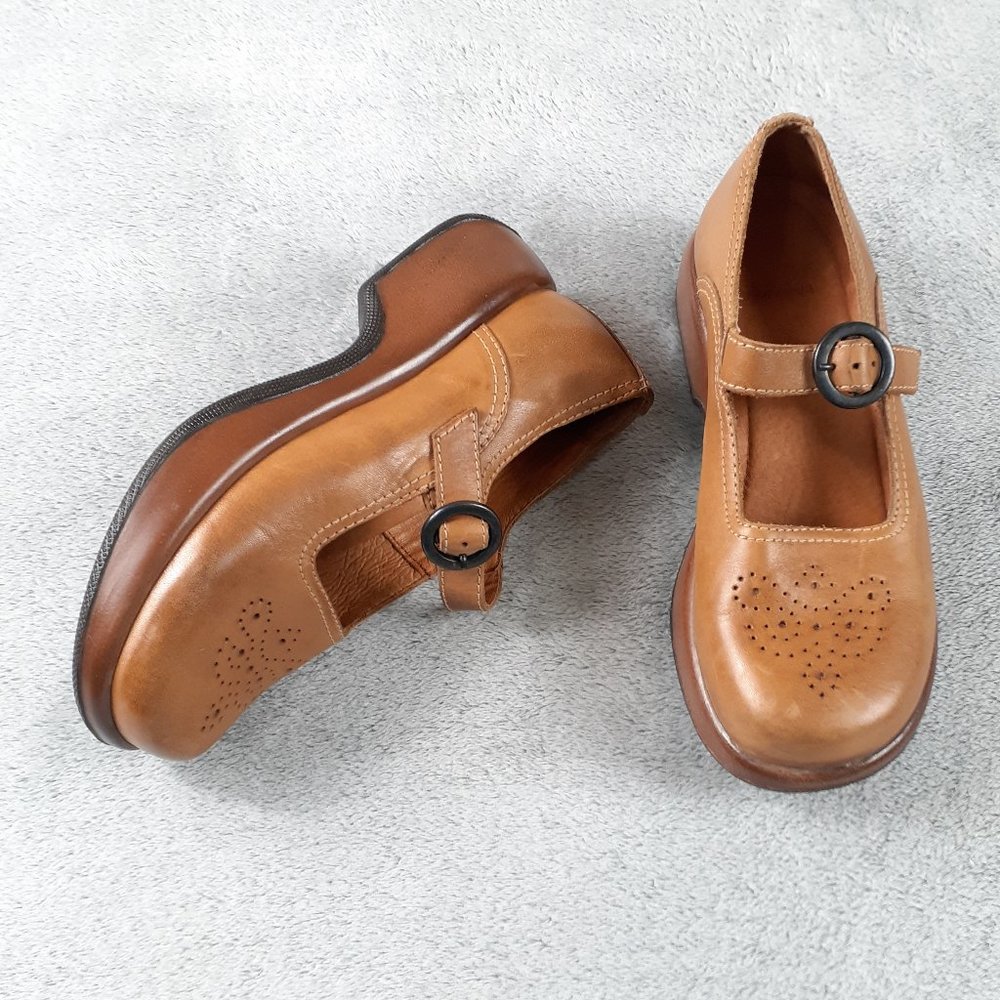 Dansko Mary Janes Buckle Perforated Toe 36 5.5 6